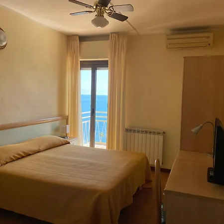Ulivo 3* Ντιάνο Μαρίνα